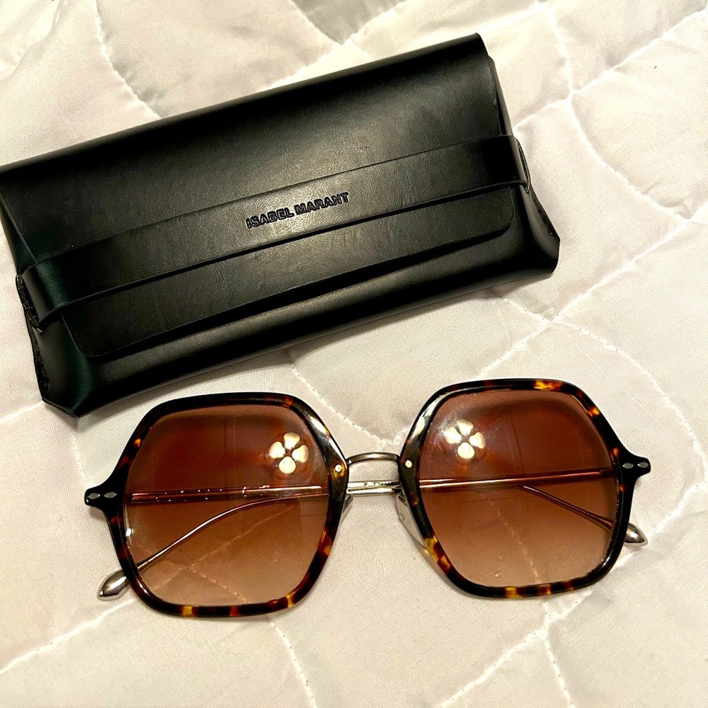 Isabel Marant oversized sunglasses. Tortoise.